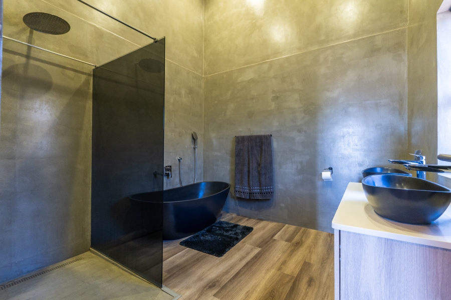 4 Bedroom Property for Sale in Monte Christo Western Cape